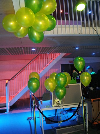 ballonnen decoratie amsterdam zappelin groen en gele ballonnen