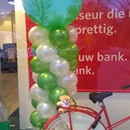 ballon pilaar in etalage winkel Unive bedrijfsfeest