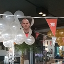 verjaardag Wesley Sneijder bij Bad Zuid Zandvoort met ballonnen hemel