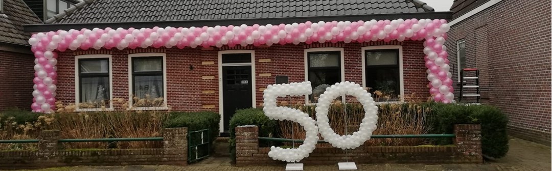 ballonnen slingers huis  50 jaar ballonnen cijfers